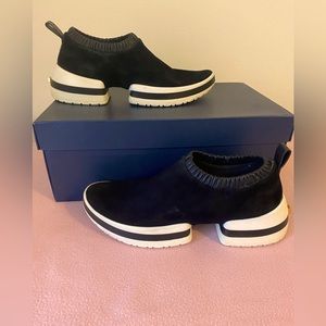 Stuart Weitzman SW-612 women sneakers size 8 / worn